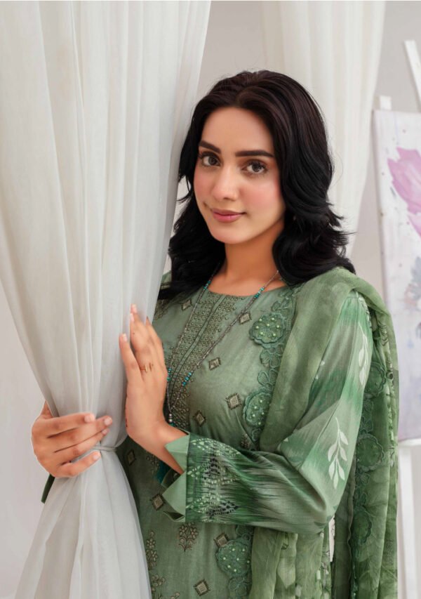 Luxury Lawn Green 3 Piece Suit