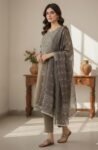 Khaddar Embroidery 3-Piece Stitched Suit